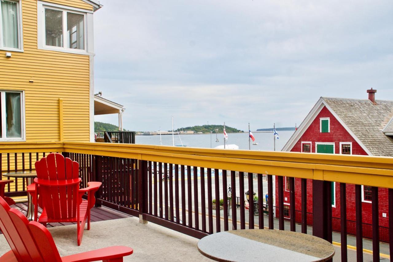 Rum Runner Inn Lunenburg Exteriör bild