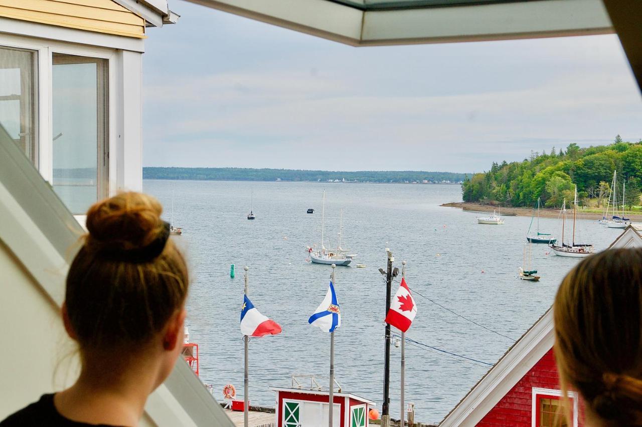 Rum Runner Inn Lunenburg Exteriör bild